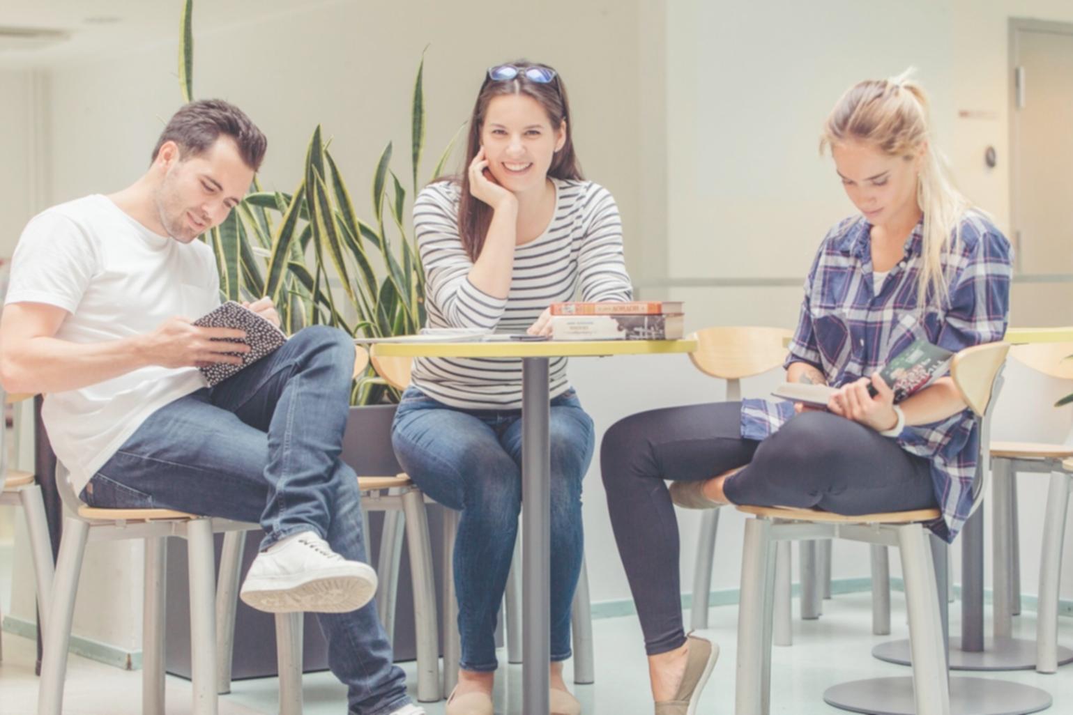 Groupe de participants en formation terminologie financière